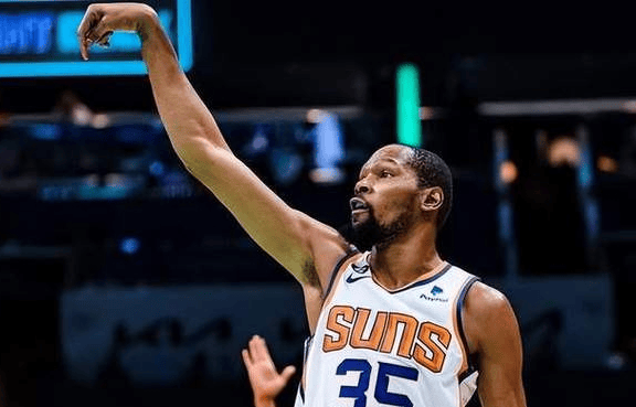 杜兰特在热火比赛中重要助攻，战术调整引发热议！气势如虹延续的简单介绍