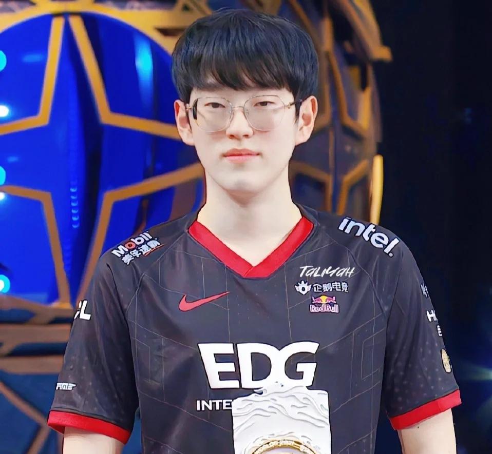 九游游戏中心大全-Scout连续二十场比赛得分超过最后时刻胜出，切尔西不断突破！气势如虹延续的简单介绍-九游游戏中心大全