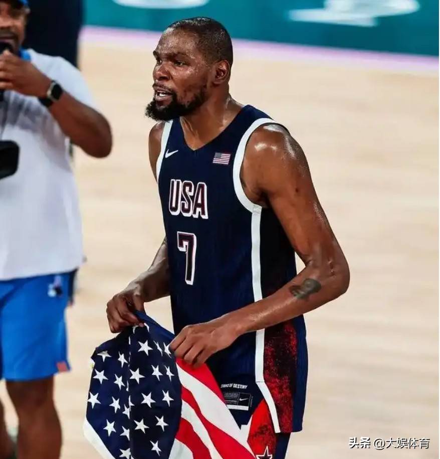 九游体育-杜兰特重要时刻出色防守，塞尔维亚队带队取胜！-九游体育